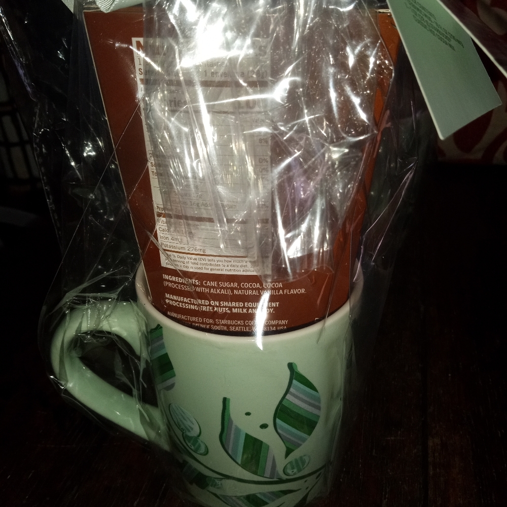 Starbucks Gift Set - Picture 3 of 4